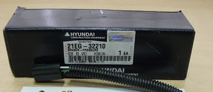 Hyundai Excavator Parts, Sensor Pressure 21EG-32210