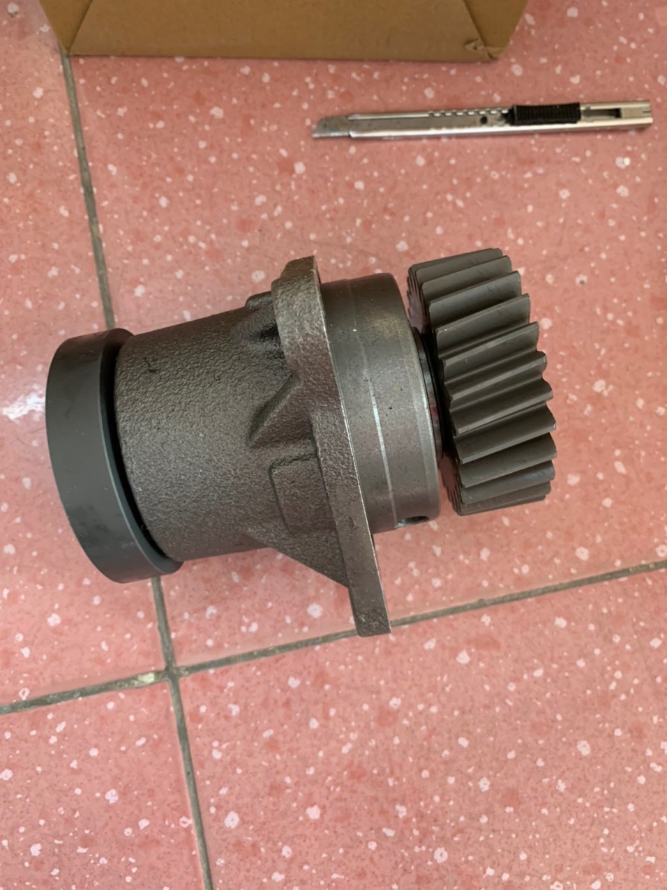 Bơm lái máy xúc VOLVO EC360 EC360B EC460 D6D D7E DEUTZ ENGINE 8193986 driving device pump VOE8193986, Volvo parts, phụ tùng máy xúc volvo, phụ tùng máy công trình volvo