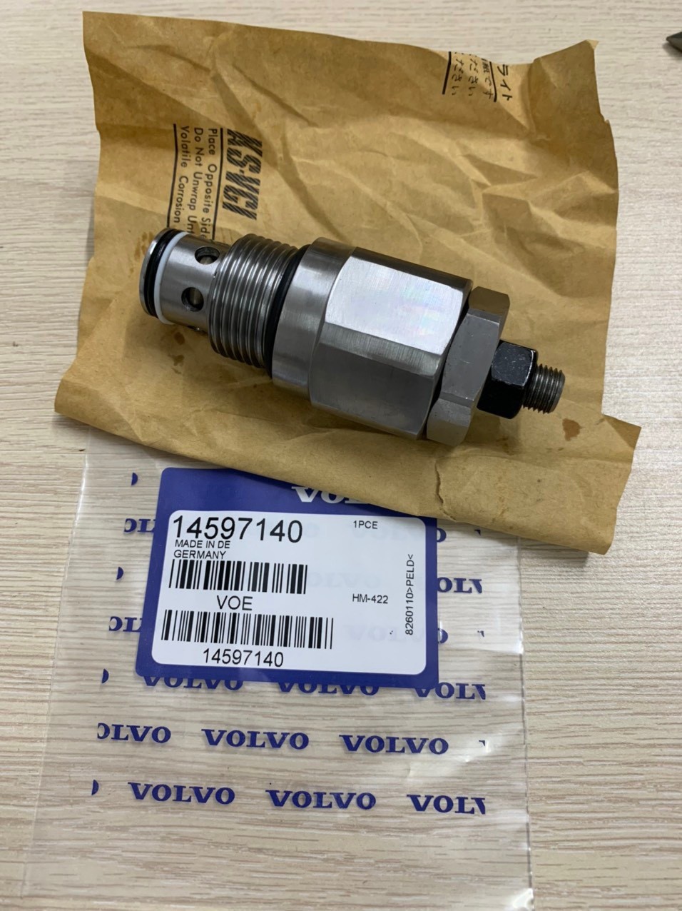 Van ngăn kéo máy volvo Main Relief Valve VOE 14597140 for Volvo EC460B EC700B EC700C, Volvo parts, phụ tùng máy xúc volvo, phụ tùng máy công trình volvo